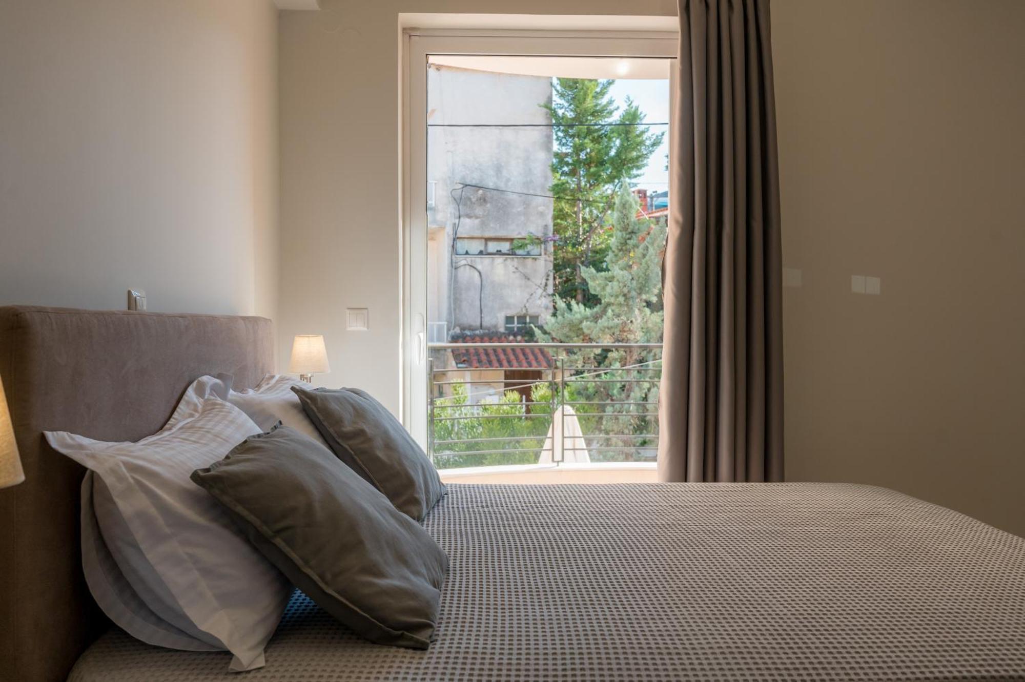 Hb Modern Apartments Tolo Ngoại thất bức ảnh