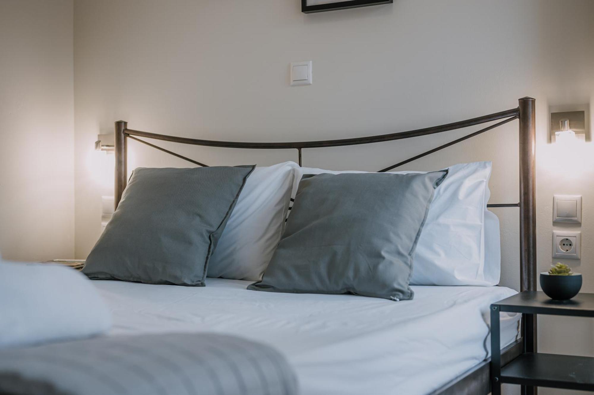 Hb Modern Apartments Tolo Phòng bức ảnh