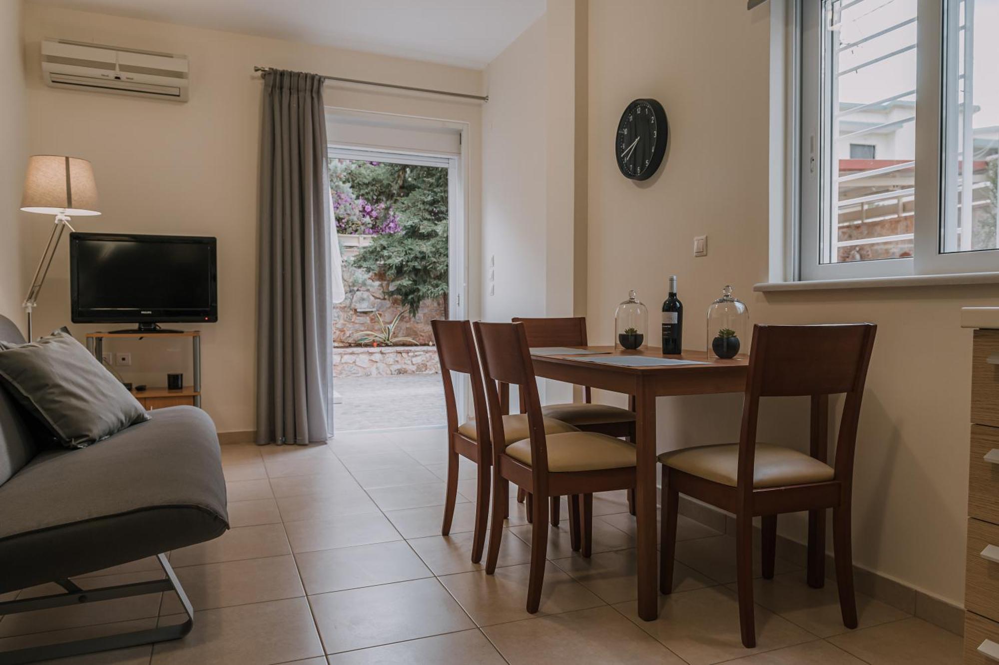 Hb Modern Apartments Tolo Phòng bức ảnh