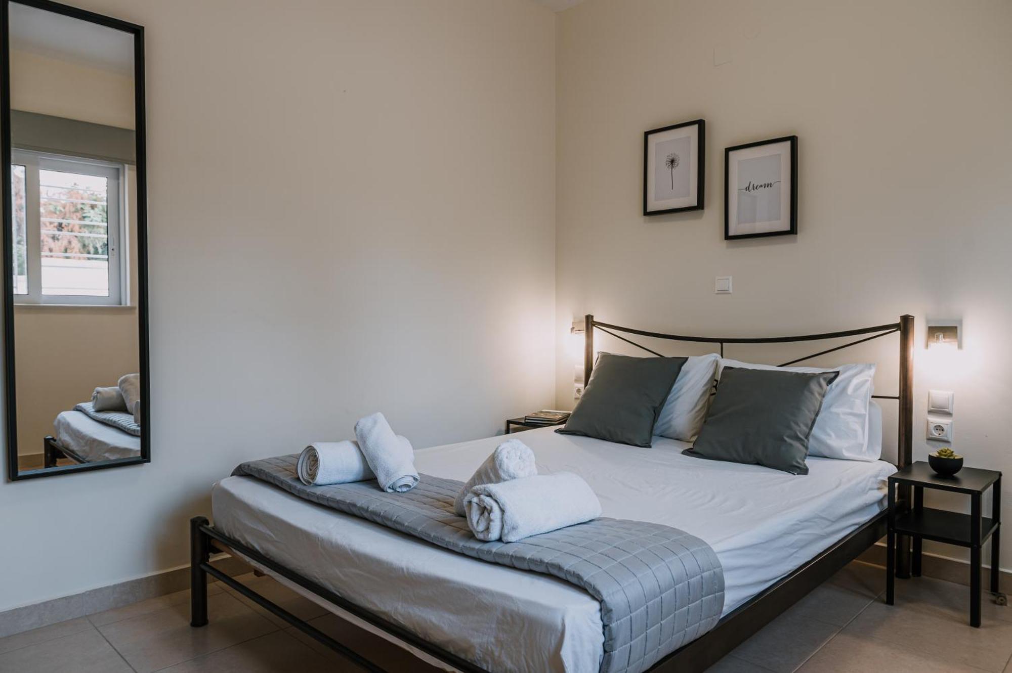 Hb Modern Apartments Tolo Phòng bức ảnh